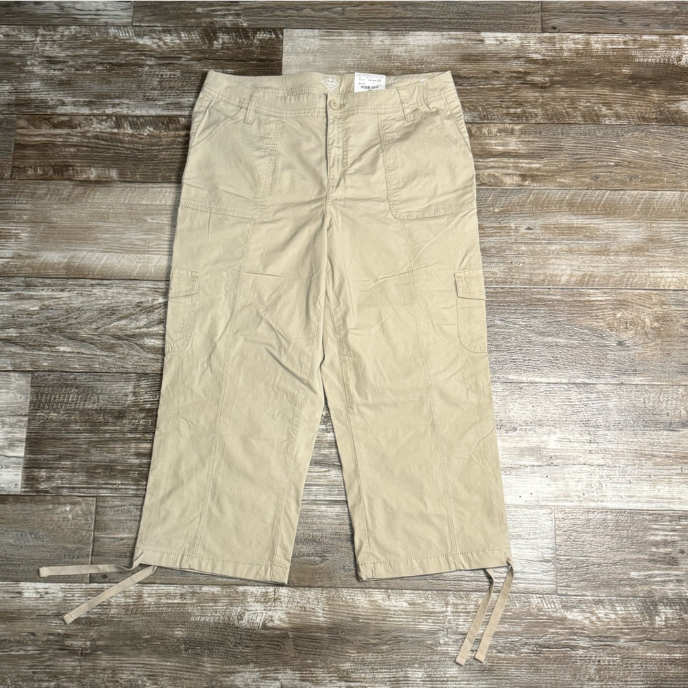 St. John's Bay NEW Woman’s Light Tan Capri Pants Size 10T